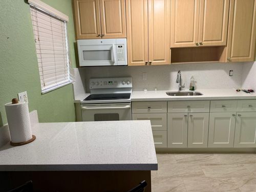 303-110 Se 2nd Street, Hallandale Beach, FL, 33009 | Card Image