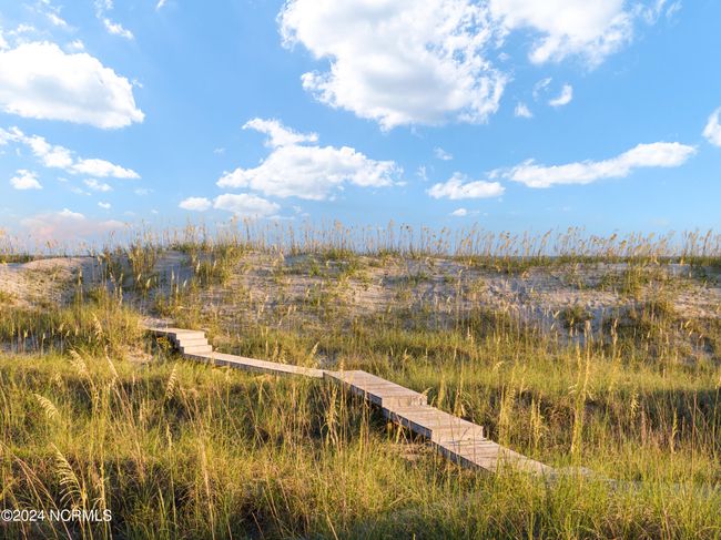 16 Brown Pelican Trl, House other with 4 bedrooms, 5 bathrooms and 3 parking in Bald Head Island NC | Image 63