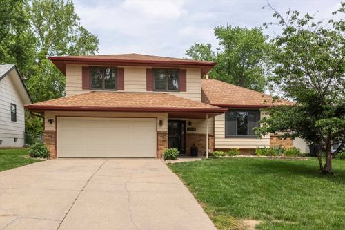 10636 O St, Omaha, NE, 68127-1937 | Card Image
