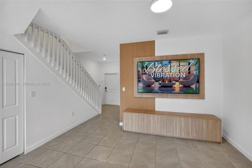 12221 Nw 24th Pl, Miami, FL, 33167-1485 | Card Image