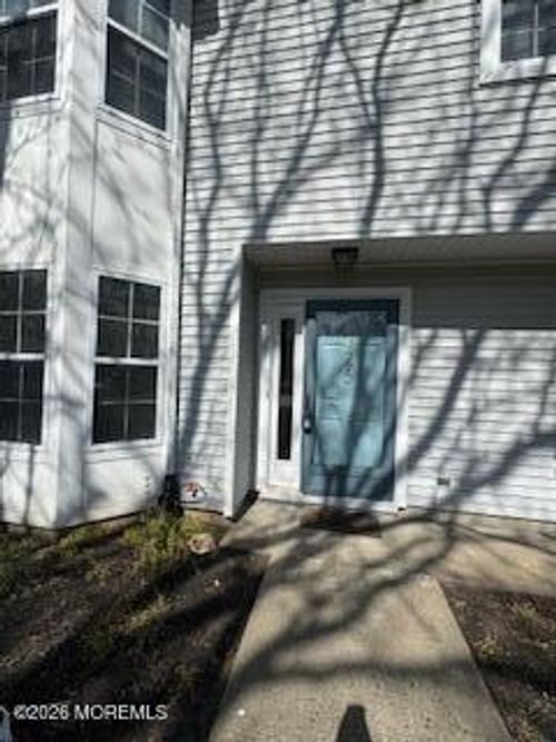 11-5-325 Towne Dr, Manalapan, NJ, 07726-3263 | Card Image