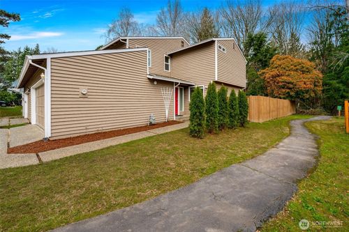 13324 Ne 138th Pl, Kirkland, WA, 98034-5520 | Card Image