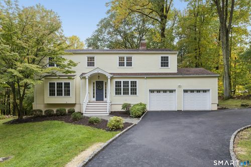 28 Caudatowa Dr, Ridgefield, CT, 06877-2309 | Card Image
