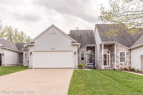 754 Challenging Trl, South Lyon, MI, 48178-2049 | Card Image