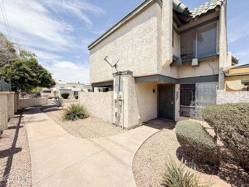 5172 W Olive Ave, Glendale, AZ, 85302-4231 | Card Image