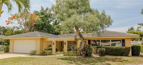 5654 Eichen Cir W, FORT MYERS, FL, 33919-2520 | Card Image