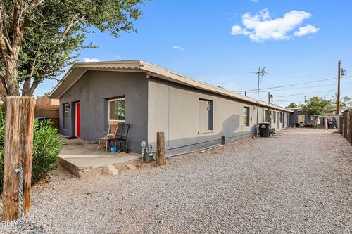 218 Nw I Ave, Fabens, TX, 79838 | Card Image