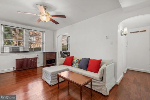apt-103-4581 Macarthur Blvd Nw, WASHINGTON, DC, 20007-4254 | Card Image