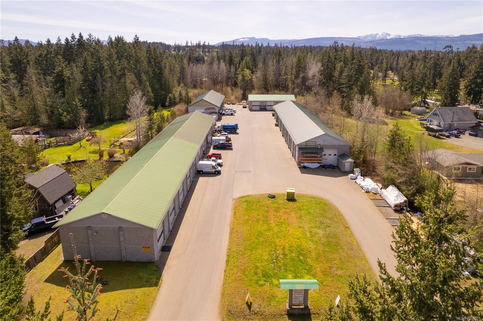 Commercial Sale in Parksville 3