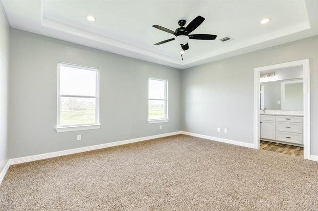 Primary Bedroom w/En Suite | Image 16