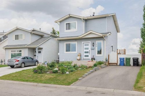 48 Aberdare Way Ne, Calgary, AB, T2A6V5 | Card Image