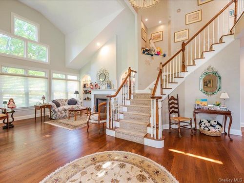 38 Fieldstone Ln, Oyster Bay, NY, 11771-3108 | Card Image