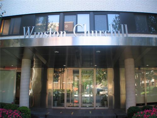 302-803 W 48th # 302 St, Kansas City, MO, 64112 | Card Image