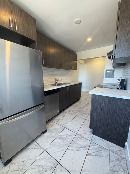 642-75 High St, London, ON, N6C4J8 | Card Image