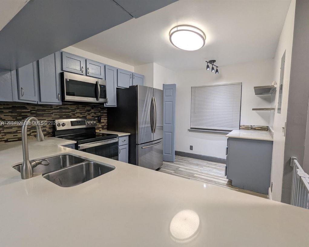 Residential in Sunrise 4