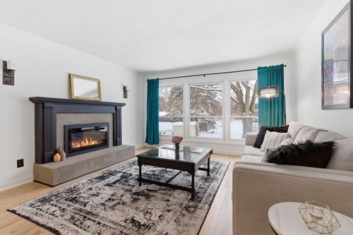 18115 20th Ave N, Plymouth, MN, 55447-2141 | Card Image