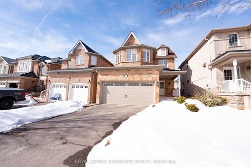 717 Salinger Crt, Mississauga, ON, L5W1L4 | Card Image