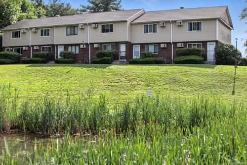 28-28 Churchill Way, Newington, CT, 06111-4013 | Card Image