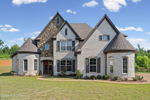 224 Poplar Ln, Holly Springs, MS, 38635-1002 | Card Image