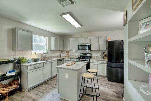 3808 Julianas Way, Round Rock, TX, 78665-1151 | Card Image