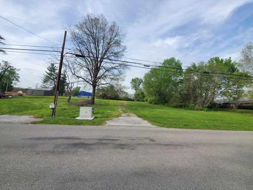 1810 Old West Main St, Carbondale, IL, 62901-2126 | Card Image