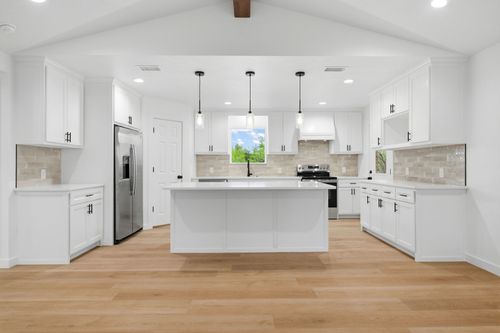 1556 Sunset Dr, Baird, TX, 79504-2508 | Card Image