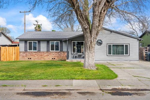 4061 Cornelia Way, North Highlands, CA, 95660-4423 | Card Image