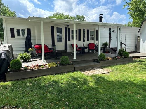 73-220 Greenbriar St, Elyria, OH, 44035-4730 | Card Image