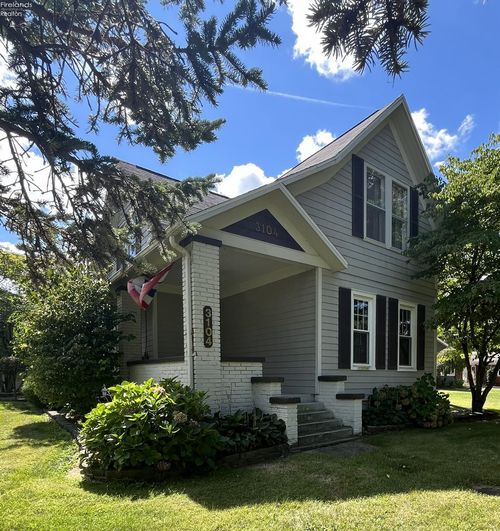 3104 Hull Rd, Huron, OH, 44839-2117 | Card Image