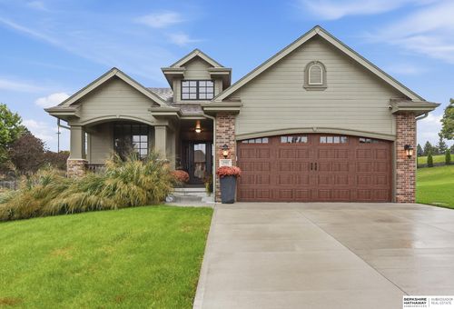 19302 Blaine St, Omaha, NE, 68135-3720 | Card Image