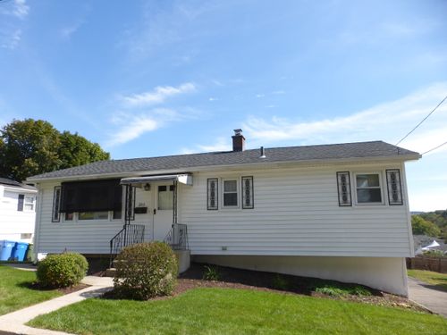 205 New Haven Ave, Waterbury, CT, 06708-4530 | Card Image