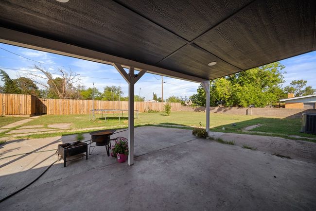 204 Heaton Rd, House other with 3 bedrooms, 3 bathrooms and 3 parking in Big Spring TX | Image 21