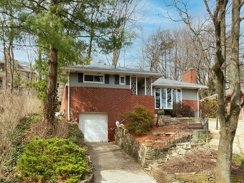 1460 Mohican Dr, Mt. Lebanon, PA, 15228-1614 | Card Image