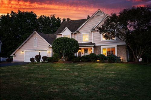 23 Saybrooke Dr, Penfield, NY, 14526-1267 | Card Image