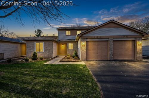 35601 Pheasant Ln, Westland, MI, 48185-6688 | Card Image