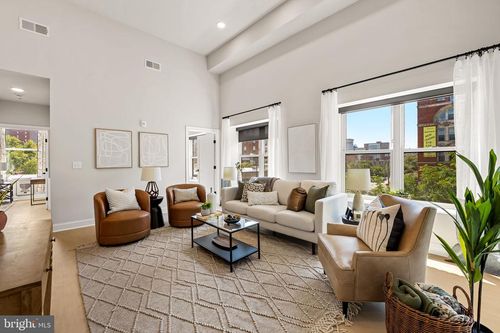 303-600 N Howard St, BALTIMORE, MD, 21201-4512 | Card Image