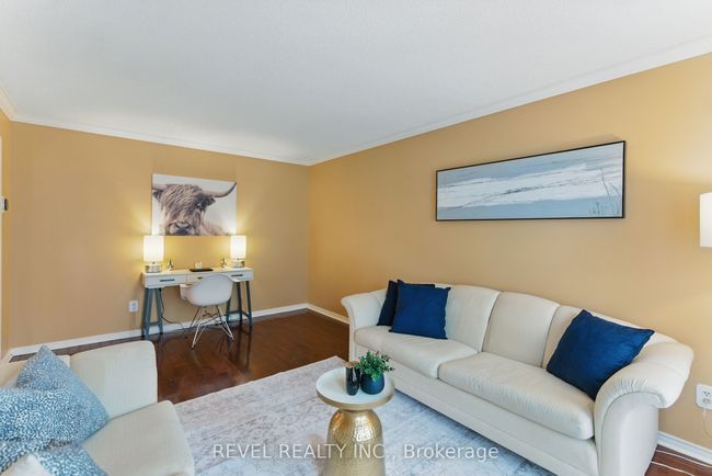 1076 Roxborough Dr, House other with 4 bedrooms, 3 bathrooms and 2 parking in Oakville ON | Image 16