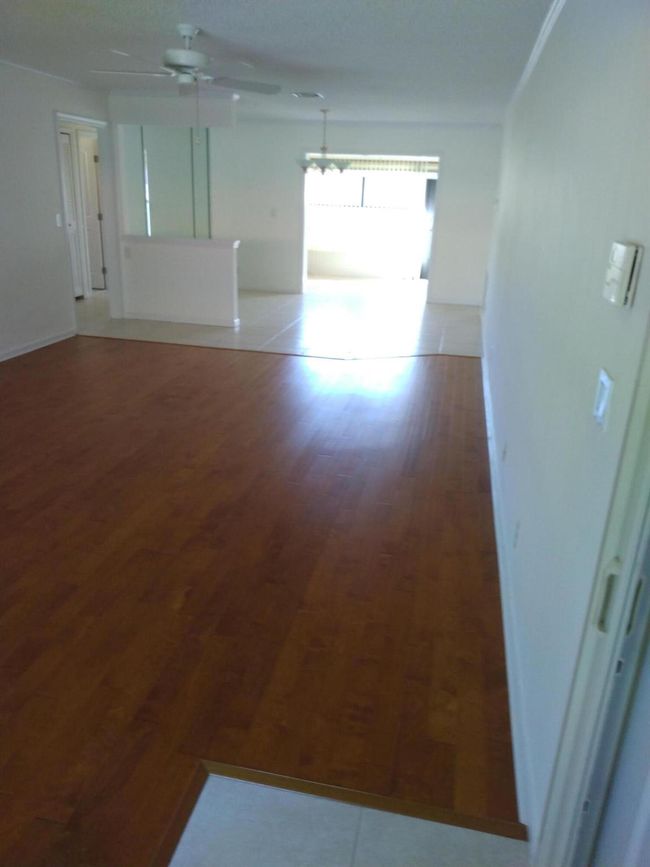 A - 9890 Bischofia Tree A Way, Condo with 2 bedrooms, 2 bathrooms and null parking in Boynton Beach FL | Image 4
