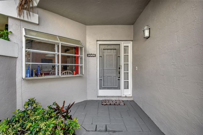 9158 Heathridge Dr, House other with 3 bedrooms, 3 bathrooms and null parking in West Palm Beach FL | Image 6