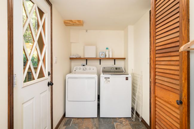 1557 White Sails Dr, House other with 3 bedrooms, 3 bathrooms and 4 parking in Bowen Island BC | Image 12