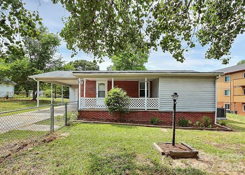 1017 Mclain Rd, Kannapolis, NC, 28083-5281 | Card Image