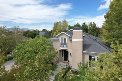 3052 W Matterhorn Dr, Taylorsville, UT, 84129-6842 | Card Image