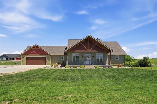 7630 Se Berryton Rd, Berryton, KS, 66409-9826 | Card Image