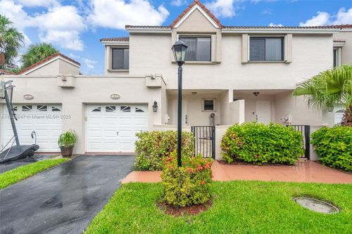 apt-h12-21160 Mainsail Cir, Aventura, FL, 33180-3509 | Card Image