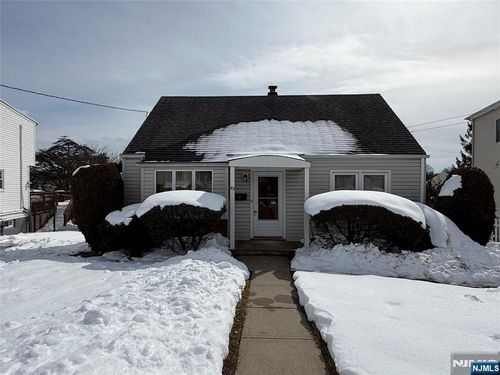 83 Ploch Rd, Clifton, NJ, 07013-1470 | Card Image