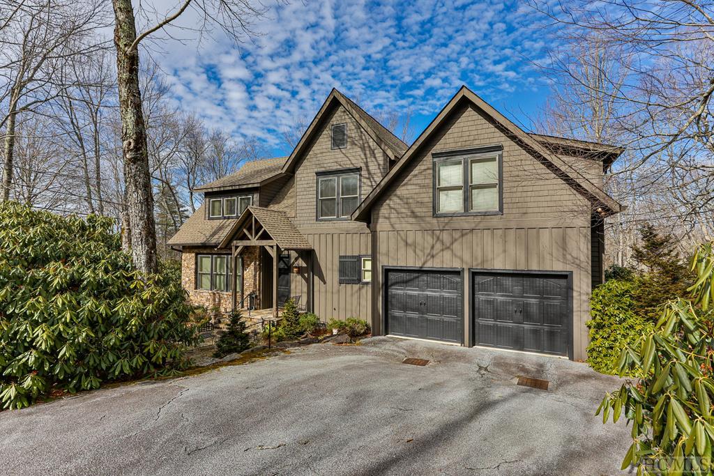 Magnolia Dr, Highlands, NC 28741
