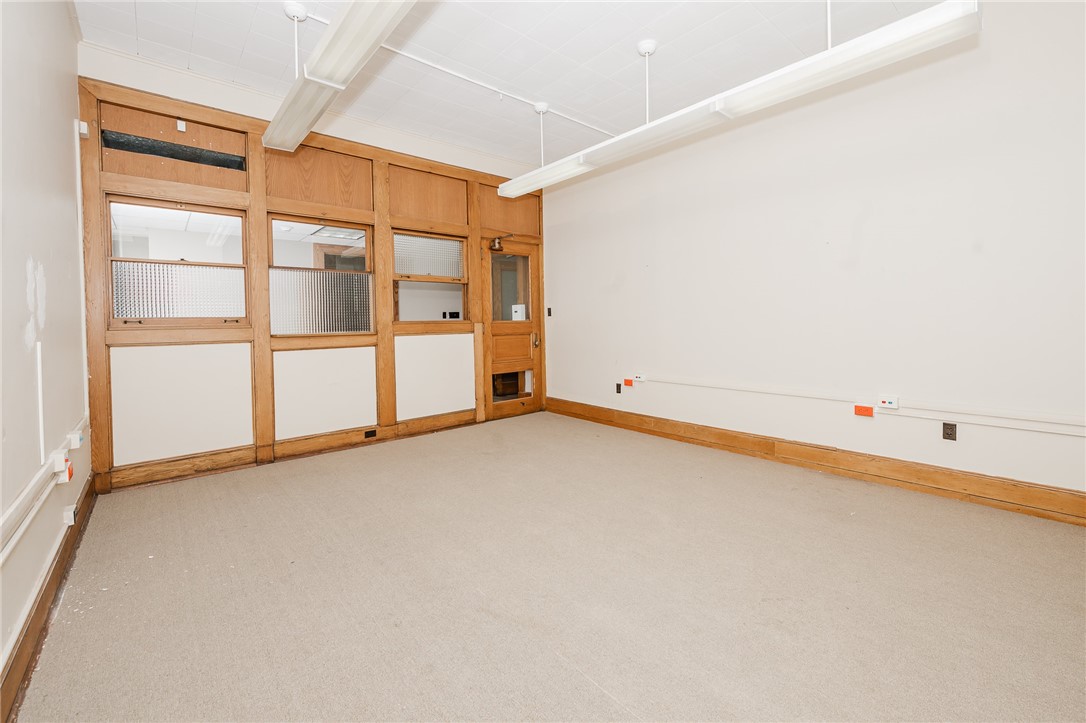 Commercial Sale in Indiana Boro 2