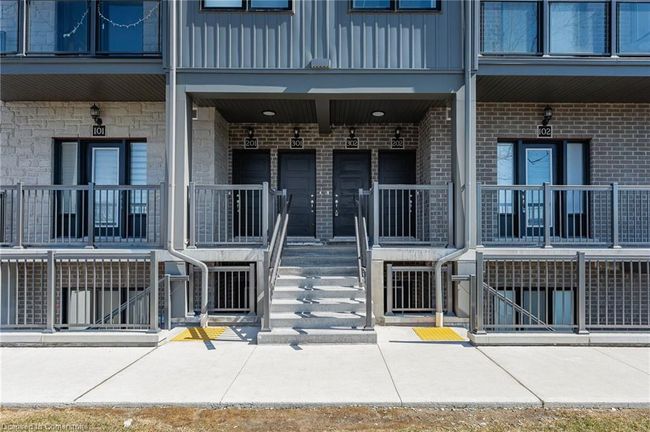 302 - 721 Franklin Blvd, House attached with 2 bedrooms, 2 bathrooms and 1 parking in Cambridge ON | Image 33