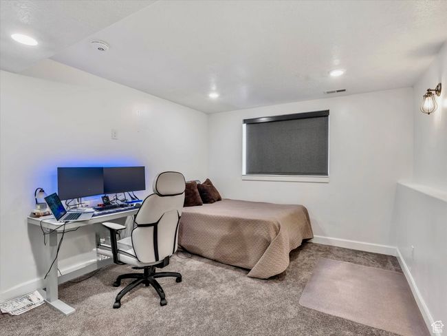 Bedroom #5 has new electric blinds | Image 23