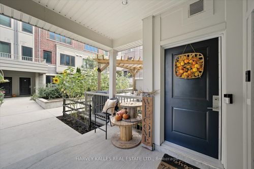 21-95 Eastwood Park Gardens, Etobicoke, ON, M8W0B9 | Card Image